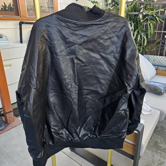 Edikted Faux leather Bomber Jacket Sz Large - DEFECT - Picture 5 of 7